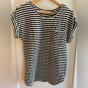 Target B and W striped tee M